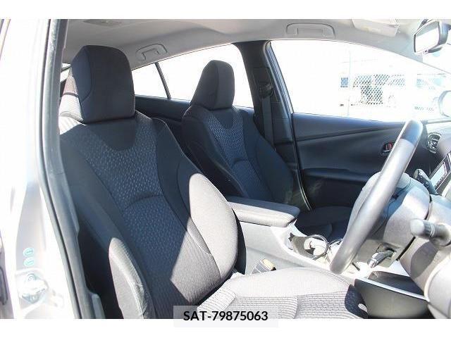 Toyota PRIUS 2017-10 245306-14