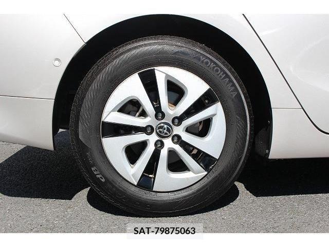 Toyota PRIUS 2017-10 245306-13