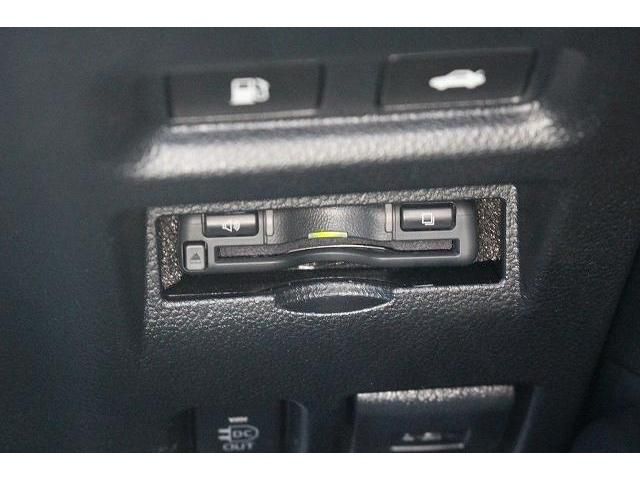 Toyota Mirai 2015-03 23239-3