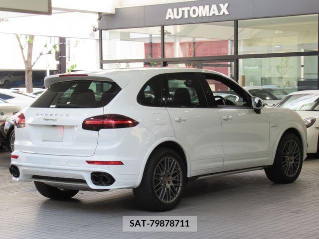 Porsche CAYENNE 2017-02 205231-2