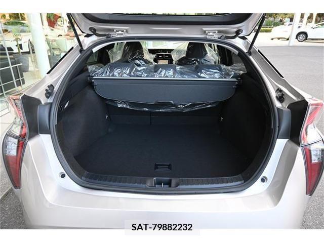 Toyota PRIUS 2017-08 255012-19