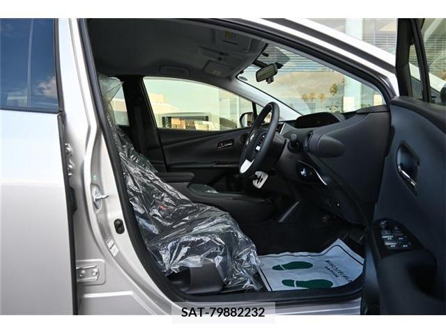 Toyota PRIUS 2017-08 255012-8