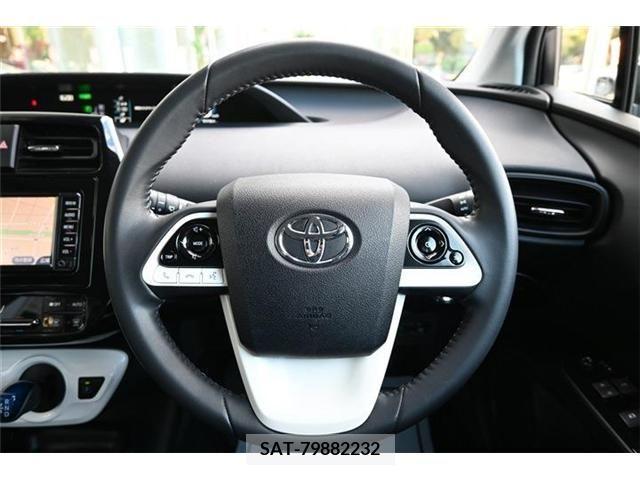Toyota PRIUS 2017-08 255012-12