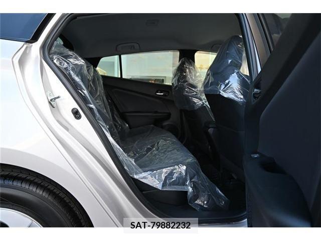 Toyota PRIUS 2017-08 255012-16
