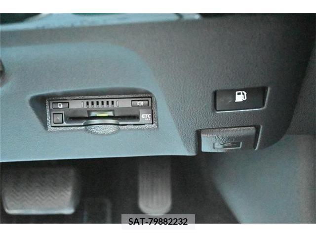 Toyota PRIUS 2017-08 255012-13
