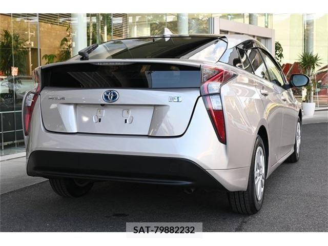 Toyota PRIUS 2017-08 255012-4