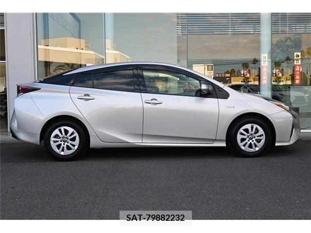 Toyota PRIUS 2017-08 255012-5