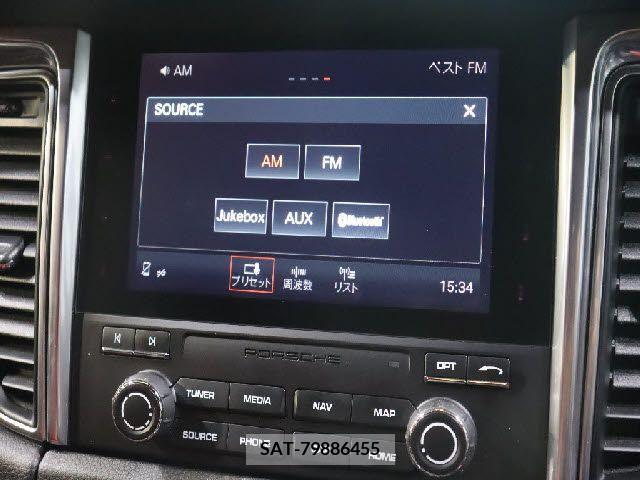 Porsche MACAN 2016-06 281566-10
