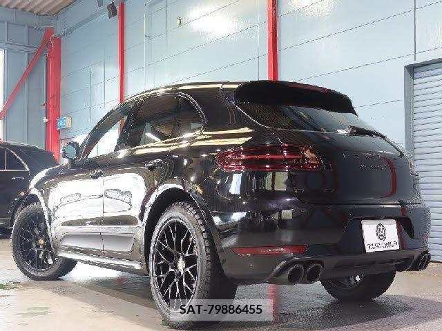 Porsche MACAN 2016-06 281566-3