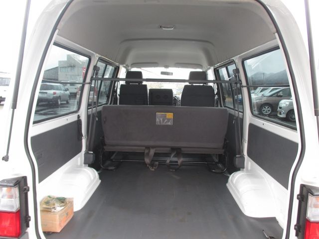 Mazda BONGO VAN 2009-11 193587-8