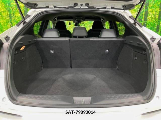 Toyota C-HR 2023-06 216919-10