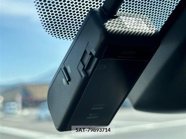 Toyota ESQUIRE 2019-10 205131-20