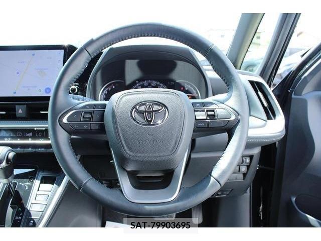 Toyota NOAH 2022-12 382312-14