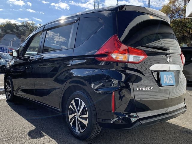 Honda FREED 2017-04 17147-7
