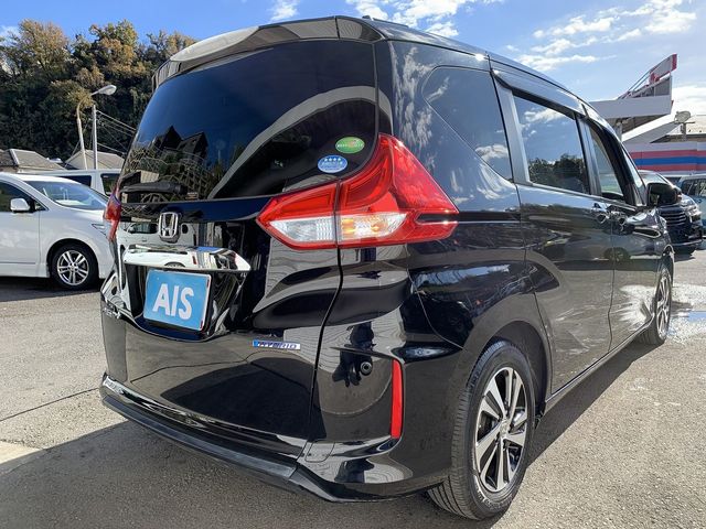 Honda FREED 2017-04 17147-2