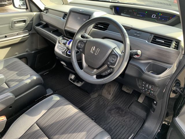 Honda FREED 2017-04 17147-15