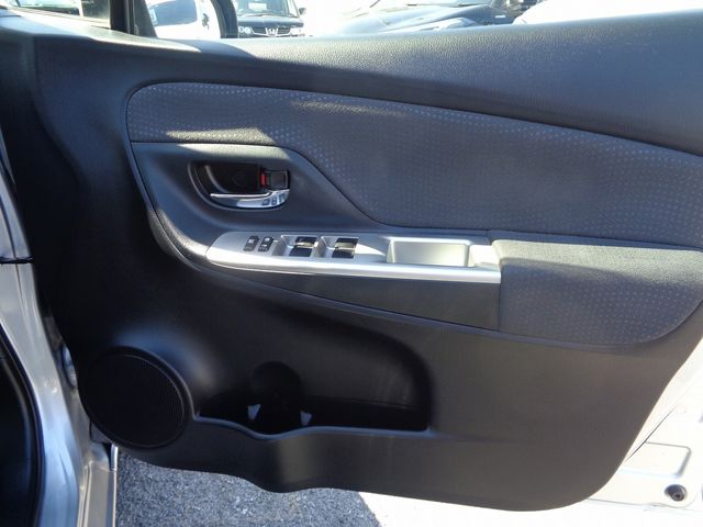 Toyota VITZ 2014-09 194911-16