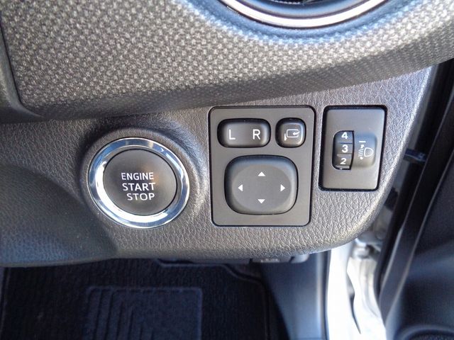 Toyota VITZ 2014-09 194911-18