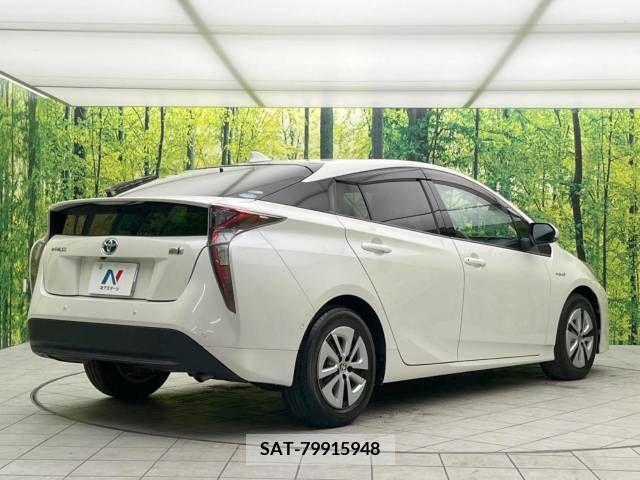 Toyota PRIUS 2016-06 282194-17