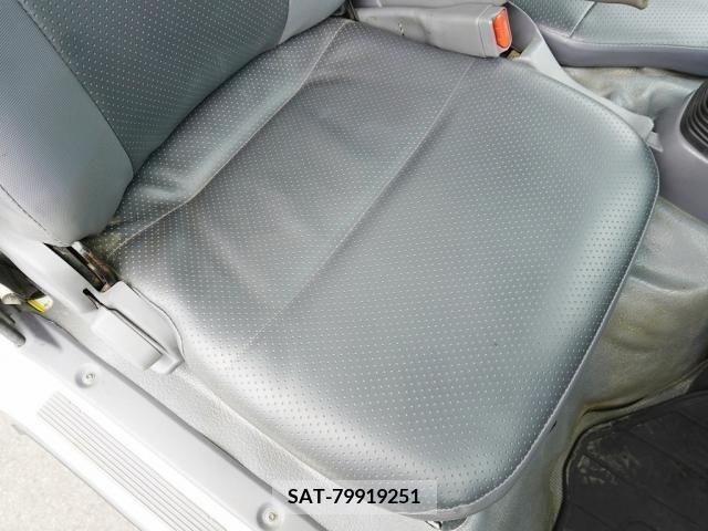Isuzu ELF TRUCK 2014-03 353761-26