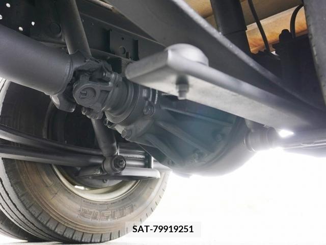 Isuzu ELF TRUCK 2014-03 353761-22