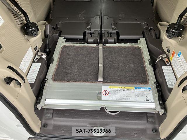Honda N BOX 2019-05 307516-10