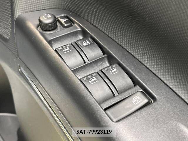 Subaru LUCRA 2011-08 354477-5