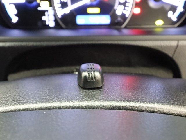 Toyota ESQUIRE 2017-10 27880-10