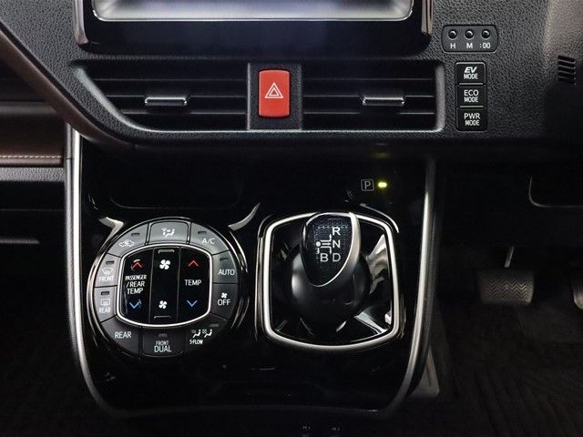 Toyota ESQUIRE 2017-10 27880-13