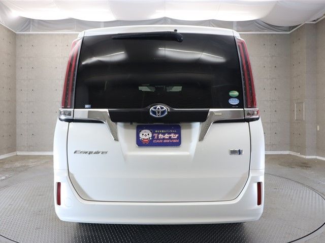 Toyota ESQUIRE 2017-10 27880-23