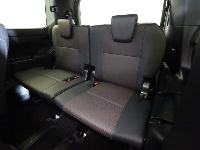 Toyota ESQUIRE 2017-10 27880-7