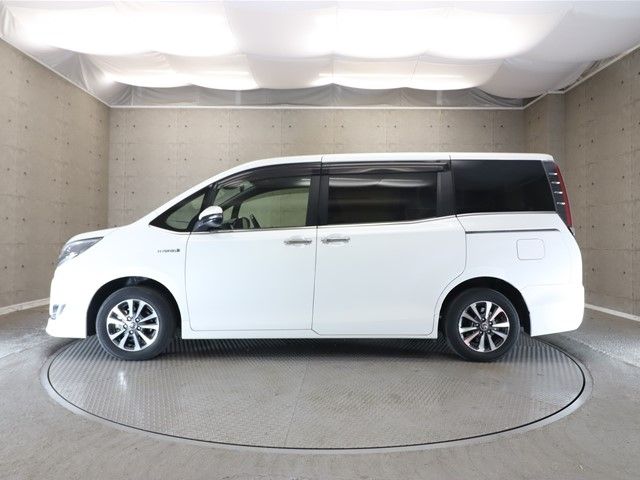 Toyota ESQUIRE 2017-10 27880-25