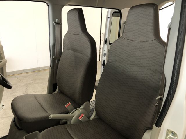 Suzuki EVERY 2023-07 6107-12