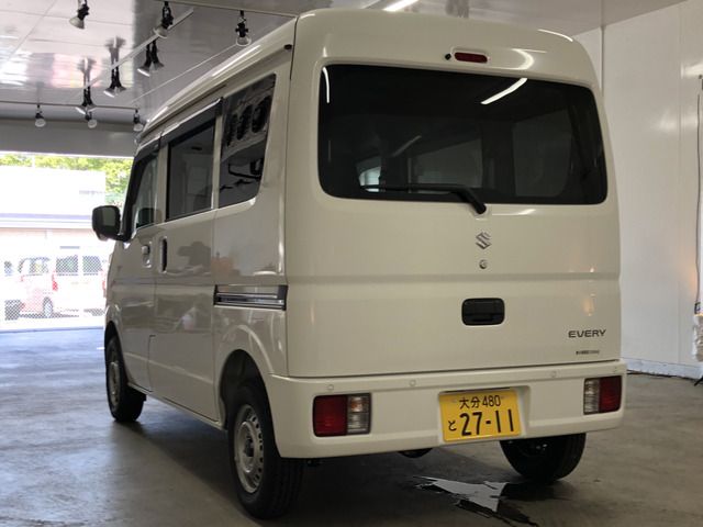 Suzuki EVERY 2023-07 6107-7