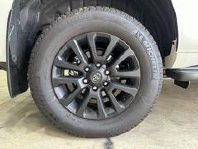 Toyota PRADO 2023-03 17678-5