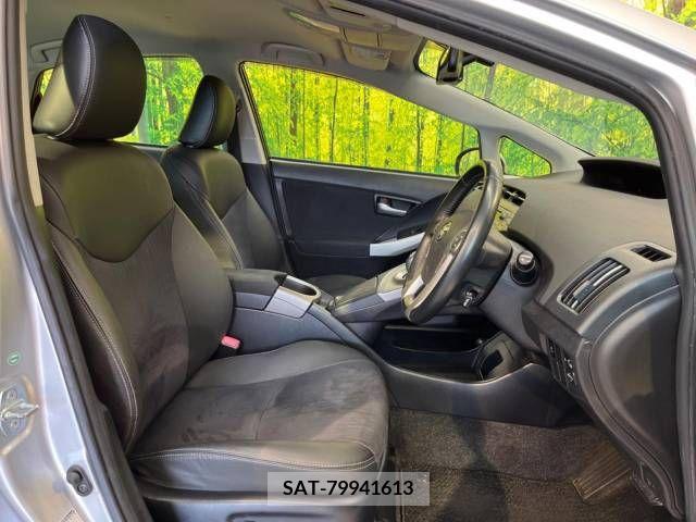 Toyota PRIUS 2012-01 380479-8