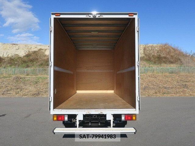 Isuzu ELF TRUCK 2016-10 212089-4