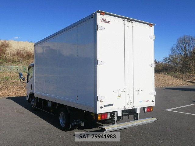 Isuzu ELF TRUCK 2016-10 212089-3