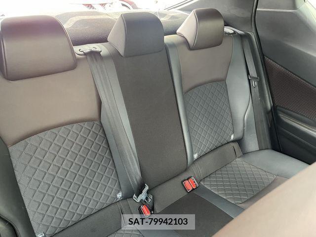 Toyota C-HR 2018-03 294970-6