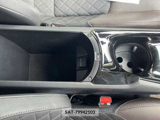 Toyota C-HR 2018-03 294970-16