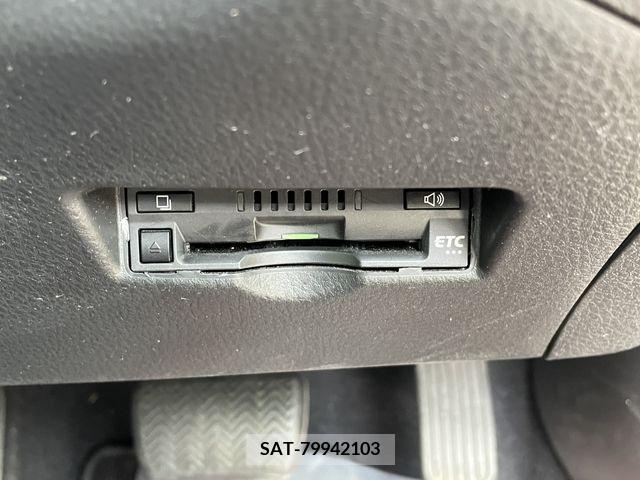 Toyota C-HR 2018-03 294970-18