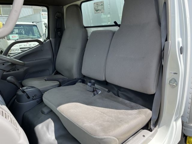 Toyota DYNA TRUCK 2014-02 3937-21