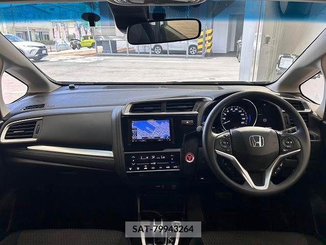 Honda FIT HYBRID 2019-05 330231-1