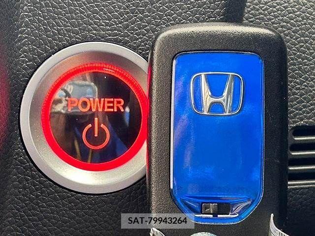 Honda FIT HYBRID 2019-05 330231-5