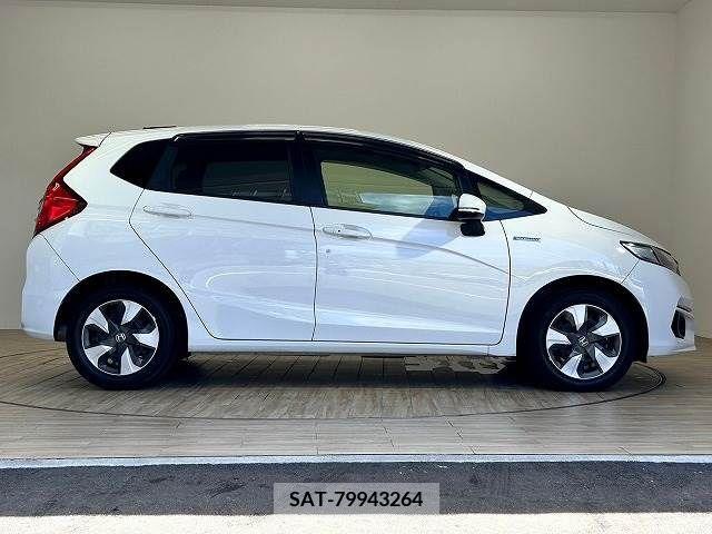 Honda FIT HYBRID 2019-05 330231-14