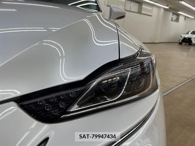 Lexus IS 2017-03 275437-8