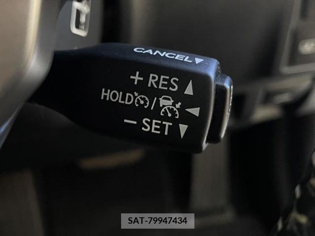 Lexus IS 2017-03 275437-27