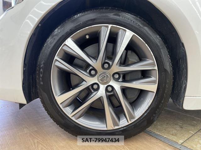 Lexus IS 2017-03 275437-15