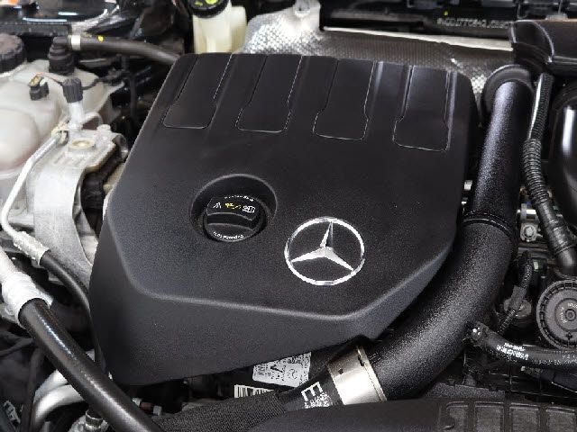 Mercedes Benz A-CLASS 2018-12 193442-5