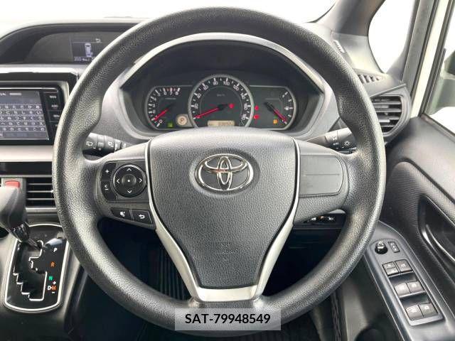 Toyota NOAH 2015-10 351767-6